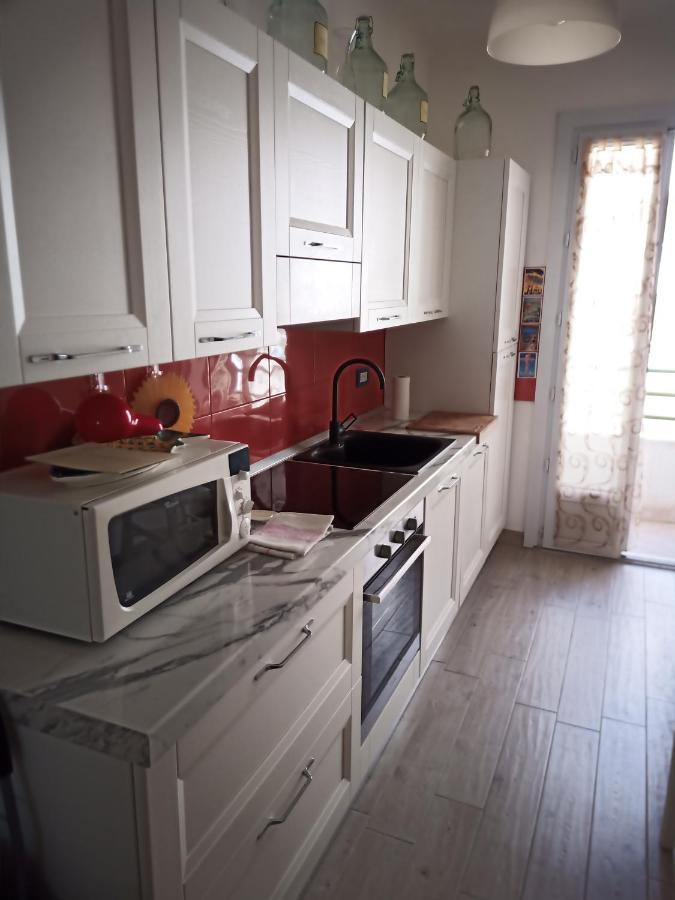Grand F2 60Mq Centre Antibes, Proche Plages, Commerces, 2 Balcons, Parking, Train, Bus, Deco Vintage, Pet Friendly Екстериор снимка