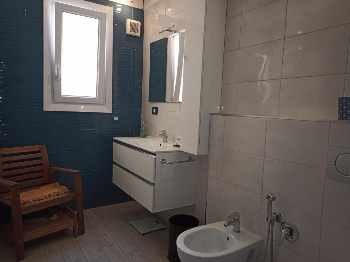 Grand F2 60Mq Centre Antibes, Proche Plages, Commerces, 2 Balcons, Parking, Train, Bus, Deco Vintage, Pet Friendly Екстериор снимка