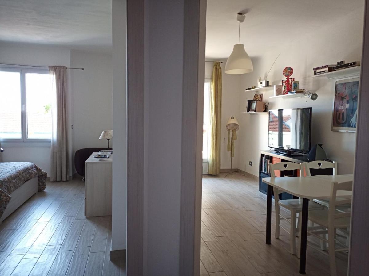 Grand F2 60Mq Centre Antibes, Proche Plages, Commerces, 2 Balcons, Parking, Train, Bus, Deco Vintage, Pet Friendly Екстериор снимка