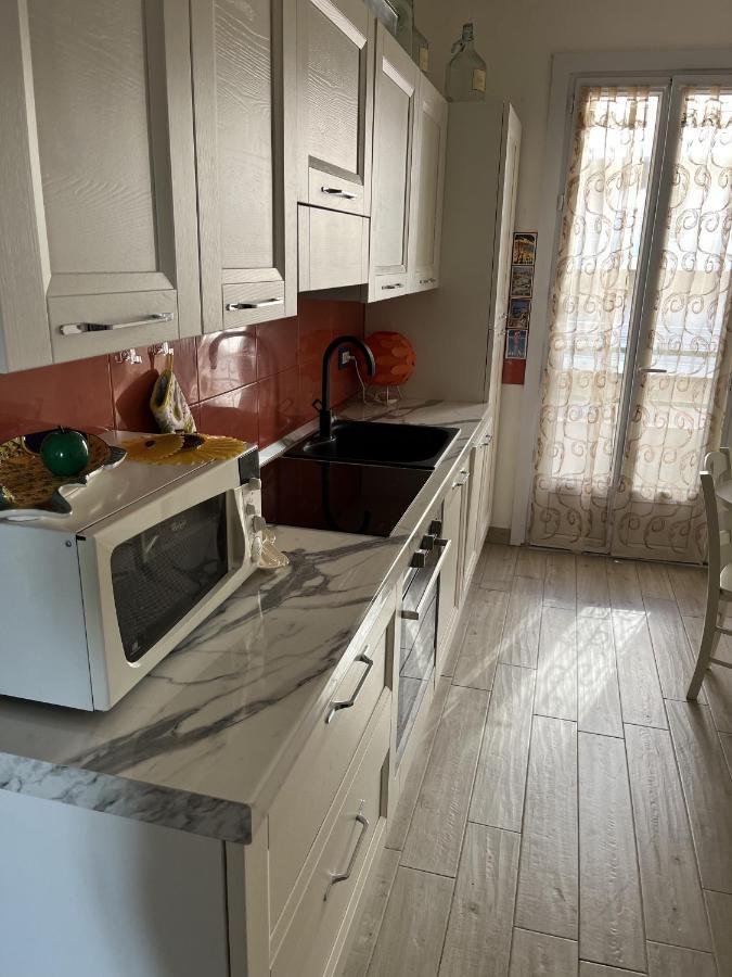 Grand F2 60Mq Centre Antibes, Proche Plages, Commerces, 2 Balcons, Parking, Train, Bus, Deco Vintage, Pet Friendly Екстериор снимка