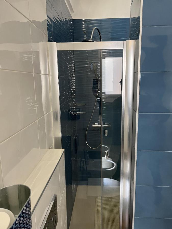 Grand F2 60Mq Centre Antibes, Proche Plages, Commerces, 2 Balcons, Parking, Train, Bus, Deco Vintage, Pet Friendly Екстериор снимка