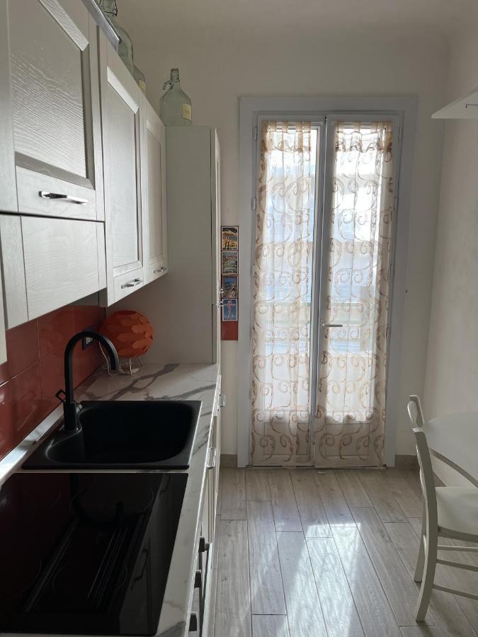 Grand F2 60Mq Centre Antibes, Proche Plages, Commerces, 2 Balcons, Parking, Train, Bus, Deco Vintage, Pet Friendly Екстериор снимка