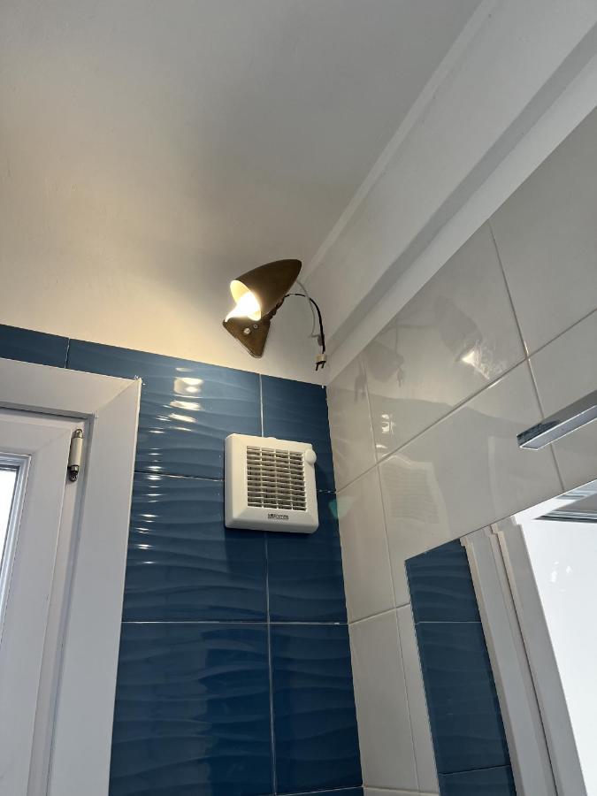 Grand F2 60Mq Centre Antibes, Proche Plages, Commerces, 2 Balcons, Parking, Train, Bus, Deco Vintage, Pet Friendly Екстериор снимка